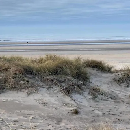 Apartment Near Dunes And Sea, Cleaning Included Koksijde
